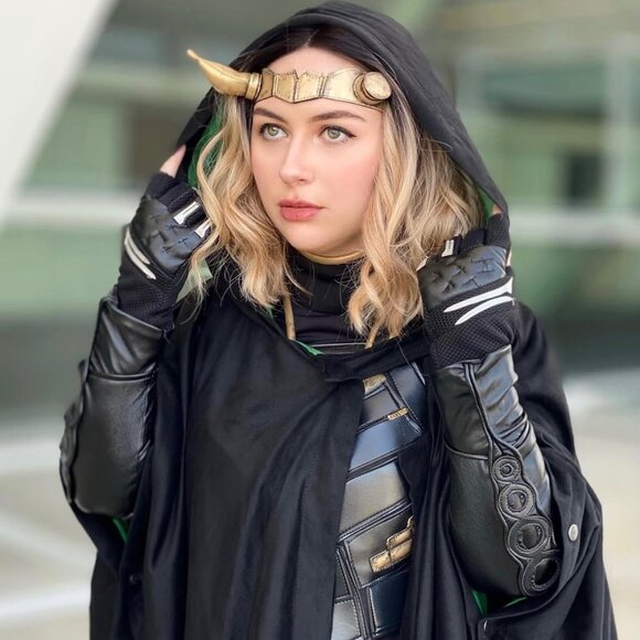 Sylvie Loki Marvel Women's M Cosplay Costume - Picture 2 of 16